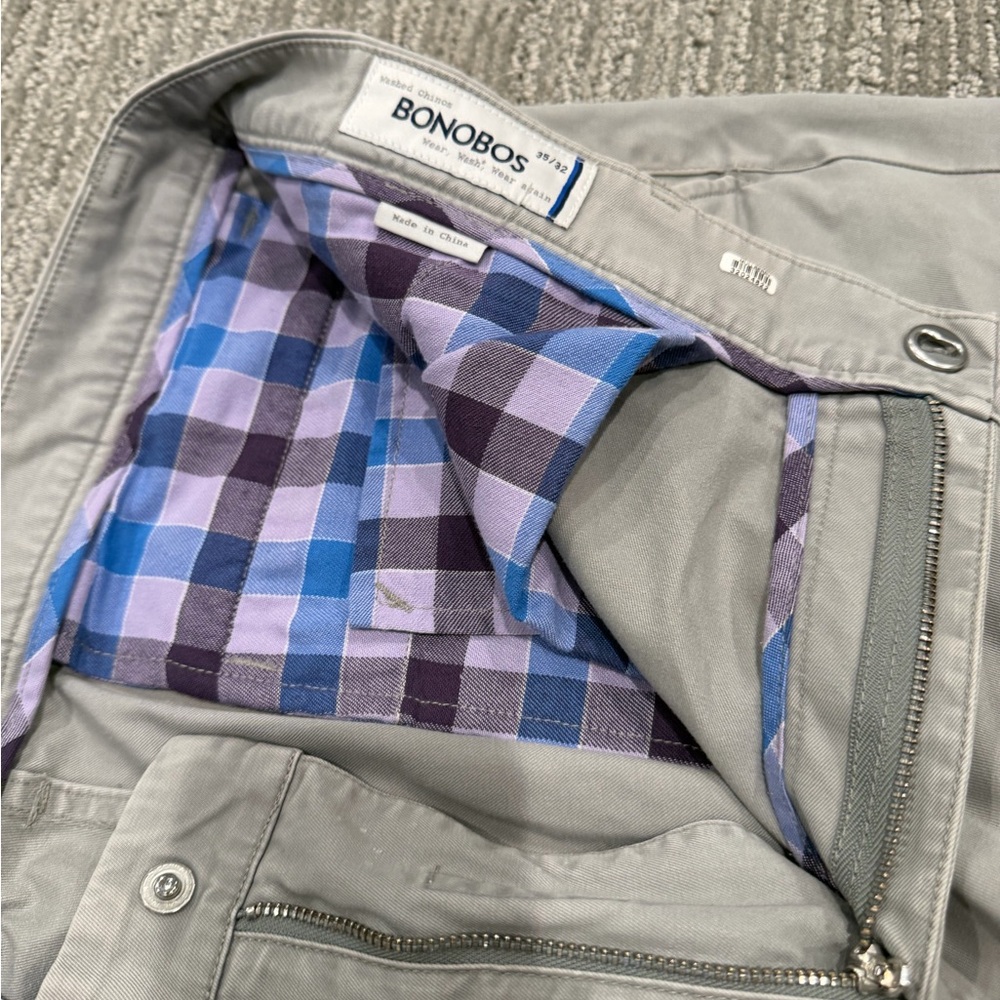 Bonobos Light Gray Men's straight leg washed Chinos w/ plaid lining 35 x 32”